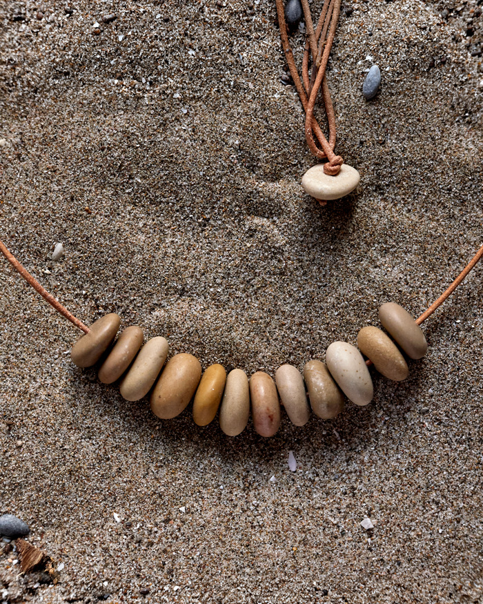 Collar Altea sobre la arena