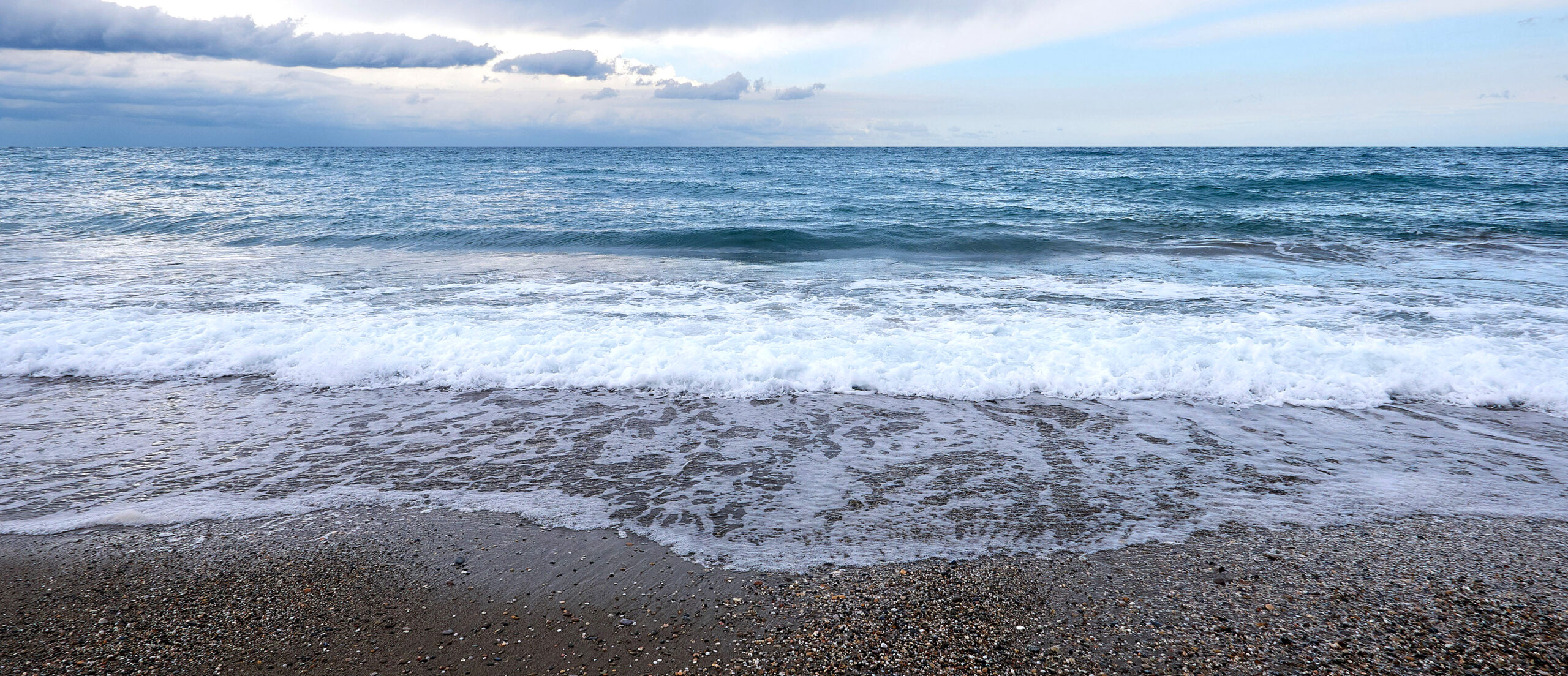 Imagen apaisada de la playa de Canet de Berenguer